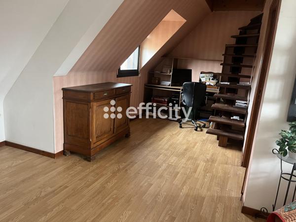 Maison
         6 pièces
        - 158 m² Bien prestige 579 000 € *