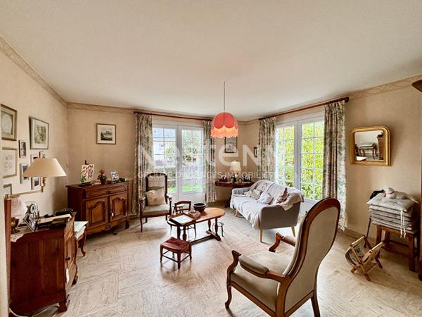 A vendre - Maison 4 pièces - Vihiers centre - Plain-pied avec sous-sol et jardin - D5991