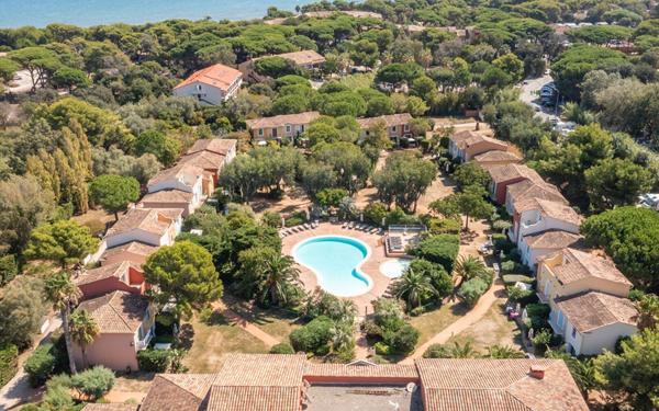 Maison à vendre    4 pièces •  Hyères