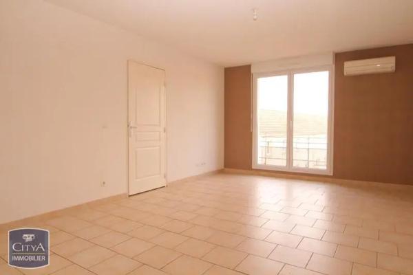 Appartement à louer 2 pièces 54.83m²