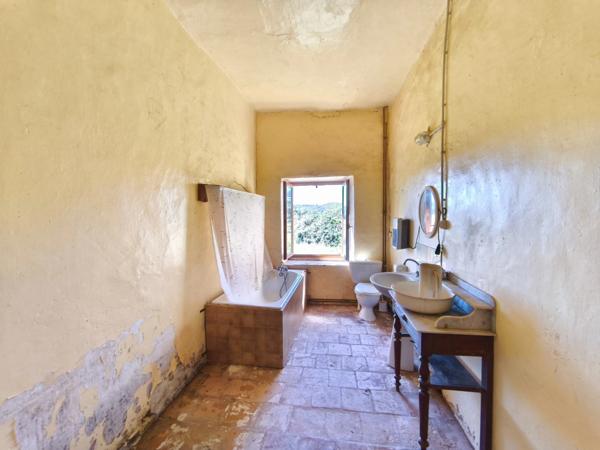 Corps de ferme 6 pièces LANNUX (32)