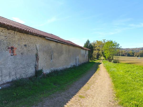 Corps de ferme 6 pièces LANNUX (32)