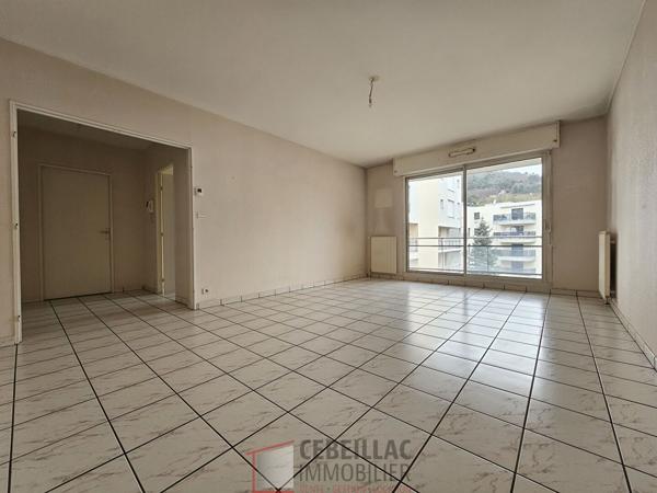 Appartement avec terrasse, garage et ascenseur / Idéal premier achat ou investissement locatif