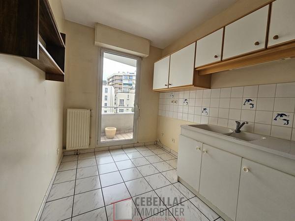 Appartement avec terrasse, garage et ascenseur / Idéal premier achat ou investissement locatif