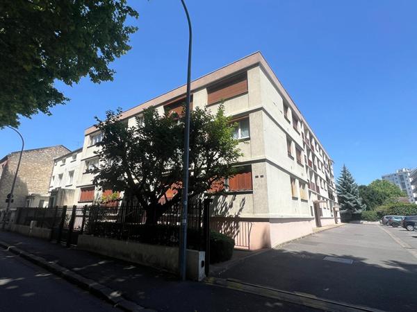 Appartement 3 pièces lumineux avec balcon, cave et stationnement - Quartier Mairie Alfortville