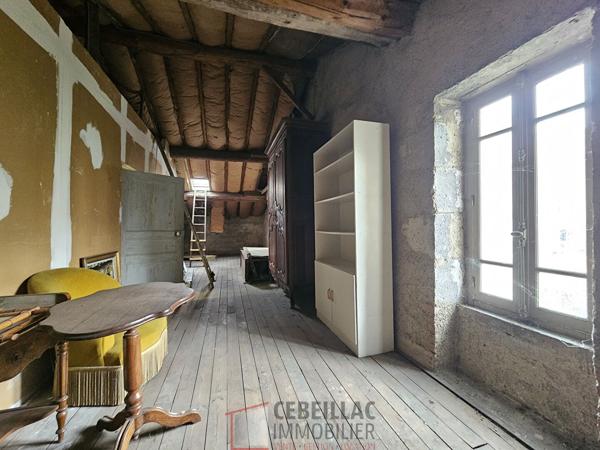 CEYRAT / BOISSÉJOUR | Maison de caractère / 175 m² habitables / Fort potentiel