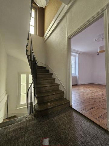 CEYRAT / BOISSÉJOUR | Maison de caractère / 175 m² habitables / Fort potentiel