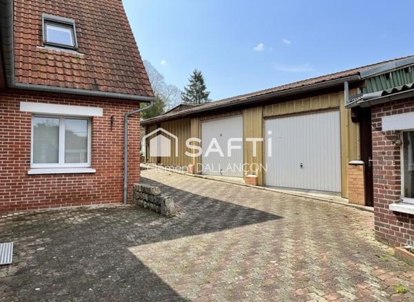 220 m² habitables + dépendances, parcelle 2012 m²