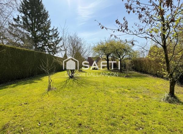 220 m² habitables + dépendances, parcelle 2012 m²