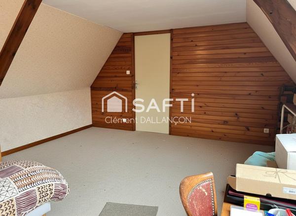 220 m² habitables + dépendances, parcelle 2012 m²