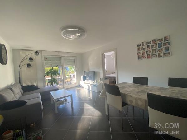 3%.COM Très beau F4 en rez de jardin - 3 terrasses - jardin 3,40 ARES, BERSTETT. Berstett (67370)