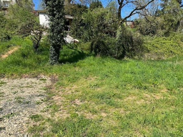 terrain constructible de 1320 m2