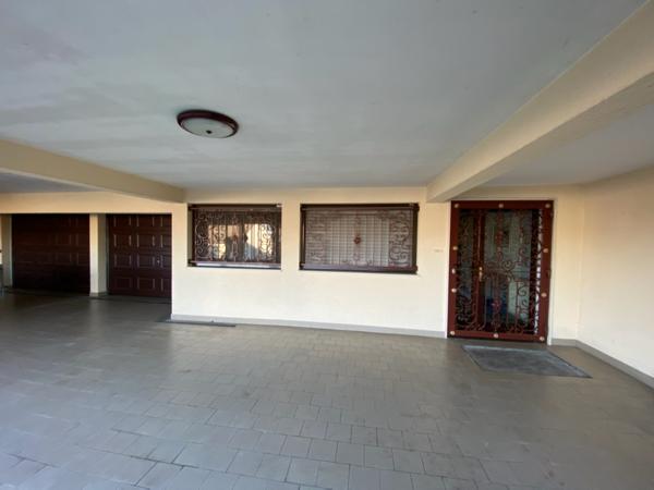 Maison VIRY-CHATILLON - GRAND PARIS - 12 pièce(s) 5 chambres 350m²