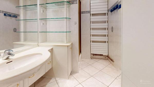 À découvrir en exclusivité ! grand T3 traversant de 67 m²