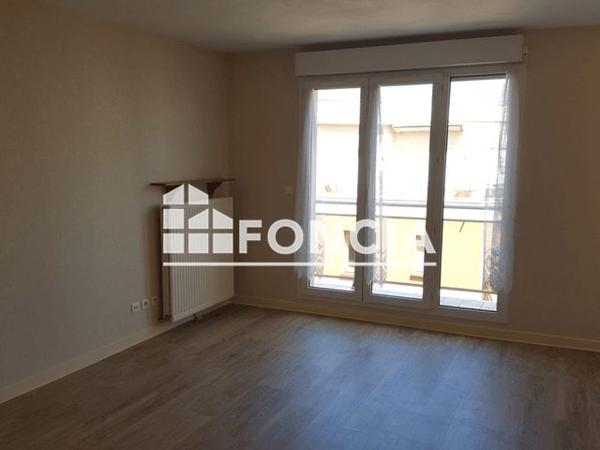 Location Studio 27.88 m² - 11 RUE DR MICHEL GIBERT Chartres 28000