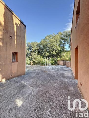 Maison à vendre 4 pièces 210 m² Cavaillon