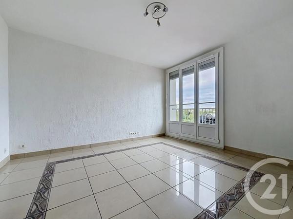 Appartement F3 à vendre  3 pièces - 54 m 2   MONTBELIARD  - 25