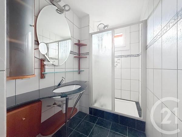 Appartement F3 à vendre  3 pièces - 54 m 2   MONTBELIARD  - 25