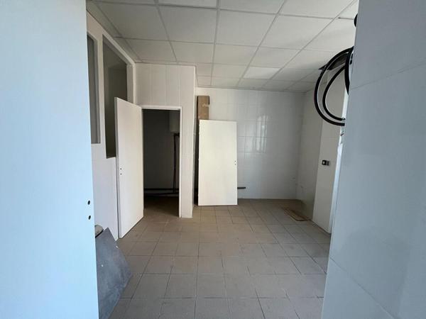 Local commercial Ris Orangis 58.90 m2