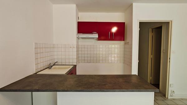 Studio de 30 m² en rez-de-chaussée avec extérieur privatif