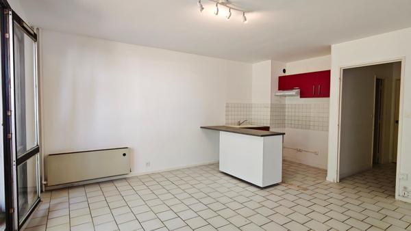 Studio de 30 m² en rez-de-chaussée avec extérieur privatif