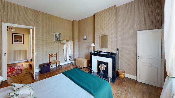 Cuxac Cabardes, Grande maison de village Ancienne pharmacie