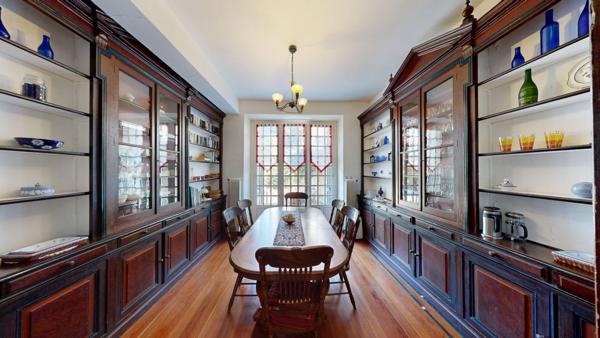 Cuxac Cabardes, Grande maison de village Ancienne pharmacie