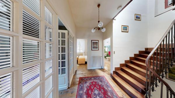 Cuxac Cabardes, Grande maison de village Ancienne pharmacie