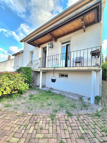 MAISON SUR SOUS SOL