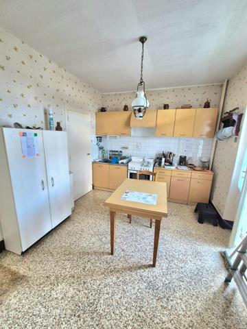 MAISON SUR SOUS SOL