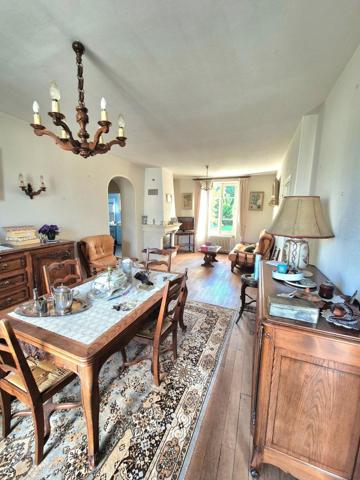 MAISON SUR SOUS SOL