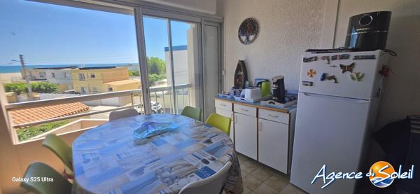 Appartement à Saint-Pierre-la-Mer APPARTEMENT T2 MEZZANINE + CABINET