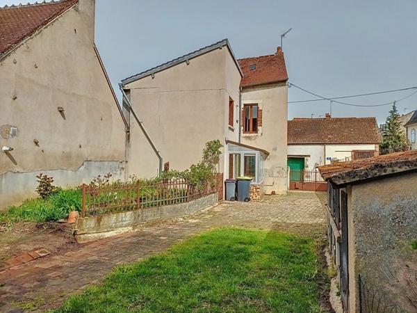 Maison à vendre    4 pièces •  Huriel
