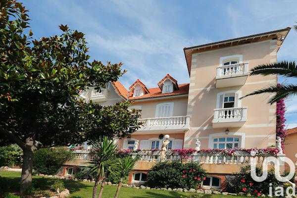 Maison à vendre 58 pièces 850 m² La Croix-Valmer