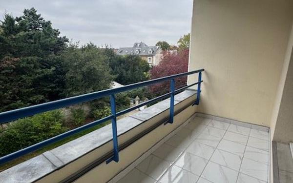 Appartement à louer    5 pièces •  Brunoy