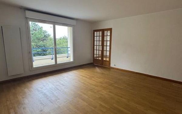 Appartement à louer    5 pièces •  Brunoy