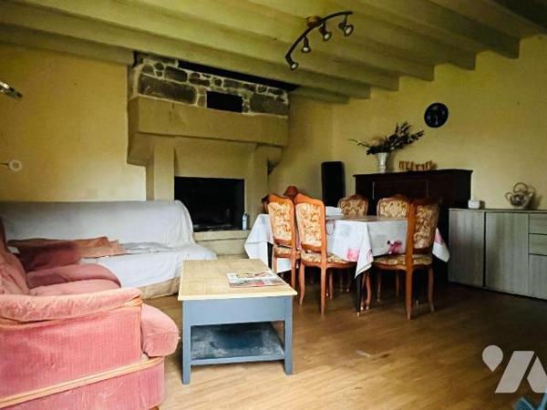 A vendre sur la commune de Noues de Sienne entre Coulouvray-Boisbenâtre et Le Gast, en campagne...