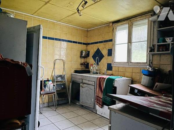 A vendre sur la commune de Noues de Sienne entre Coulouvray-Boisbenâtre et Le Gast, en campagne...