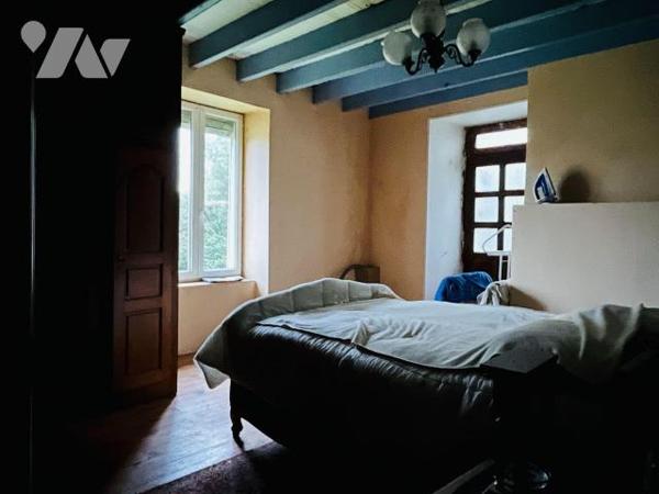 A vendre sur la commune de Noues de Sienne entre Coulouvray-Boisbenâtre et Le Gast, en campagne...