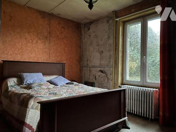 A vendre sur la commune de Noues de Sienne entre Coulouvray-Boisbenâtre et Le Gast, en campagne...