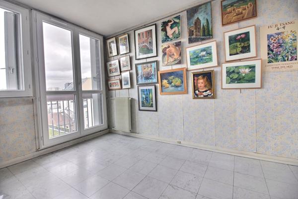 Appartement familial 4 pièces avec balcon et vue sur la Seine