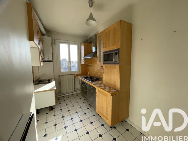 Location appartement 3 pièces 84 m² Montrouge