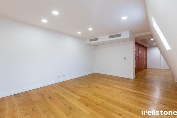 Bureaux a sous-louer à PARIS 75004