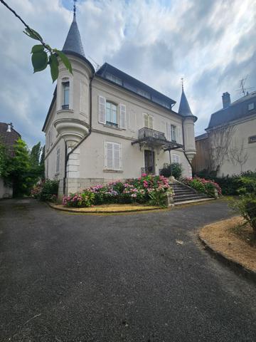 Bien d'exception - Demeure de prestige au cœur de Delle proche frontière Suisse