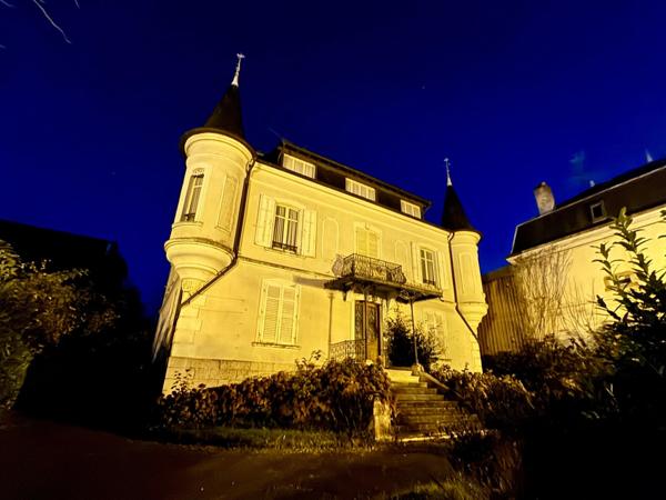 Bien d'exception - Demeure de prestige au cœur de Delle proche frontière Suisse