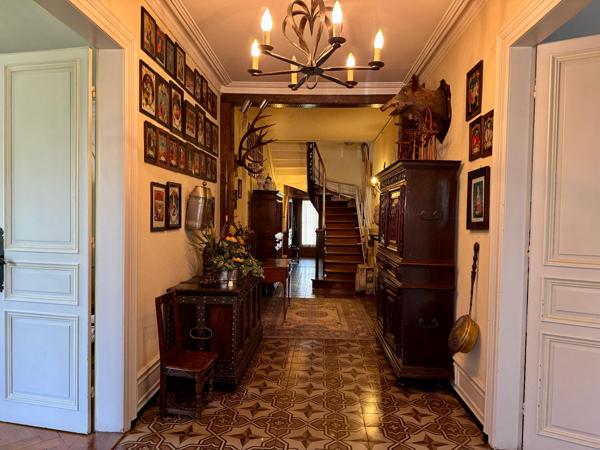 Bien d'exception - Demeure de prestige au cœur de Delle proche frontière Suisse