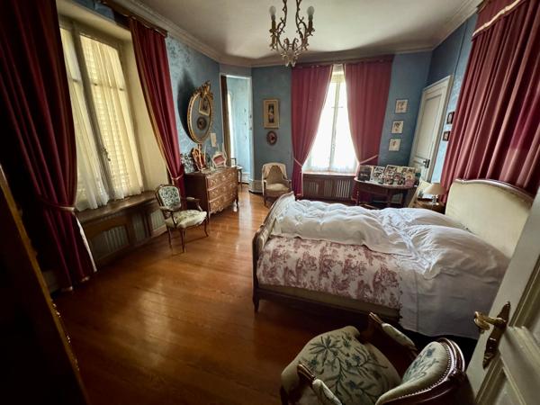 Bien d'exception - Demeure de prestige au cœur de Delle proche frontière Suisse