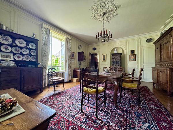 Bien d'exception - Demeure de prestige au cœur de Delle proche frontière Suisse