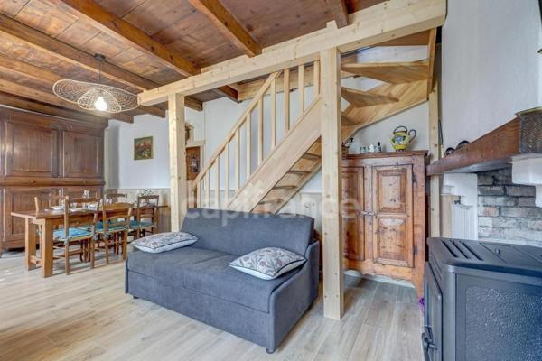 En Savoie (73), Vallée de la Maurienne, à vendre Grange rénovée, Vue dégagée
