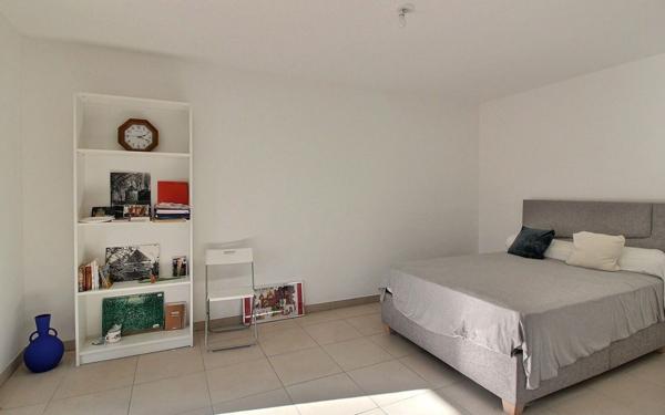 Appartement à louer    1 pièce • 34 m2 Marseille 9